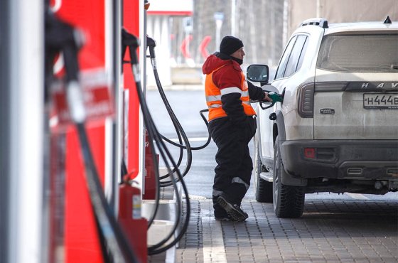 The processing of domestic oil abroad will be supported by the Russian budget. Why is this necessary and who can receive payments.